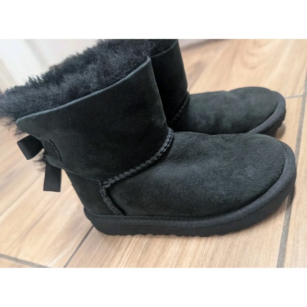 UGG Toddler Bailey Bow II Black Sheepskin Suede Winter Boots Size